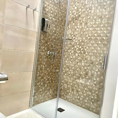 Residencial El Guaidil * Triquivijate