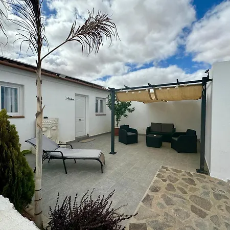 Residencial El Guaidil * Triquivijate