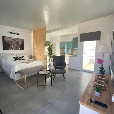 Residencial El Guaidil Appartement Triquivijate